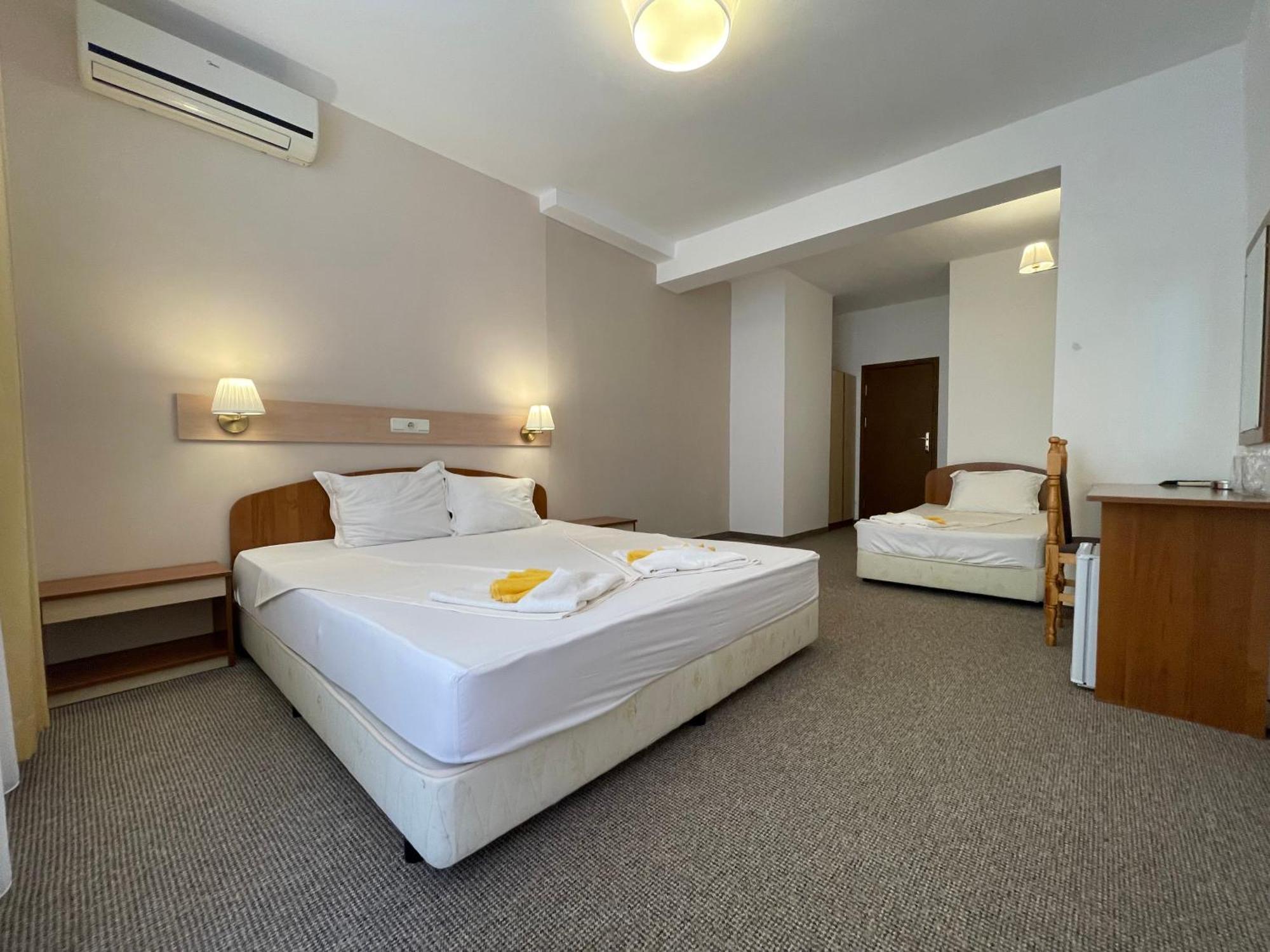 Alatoni Beach Hotel Sosopol Exterior foto