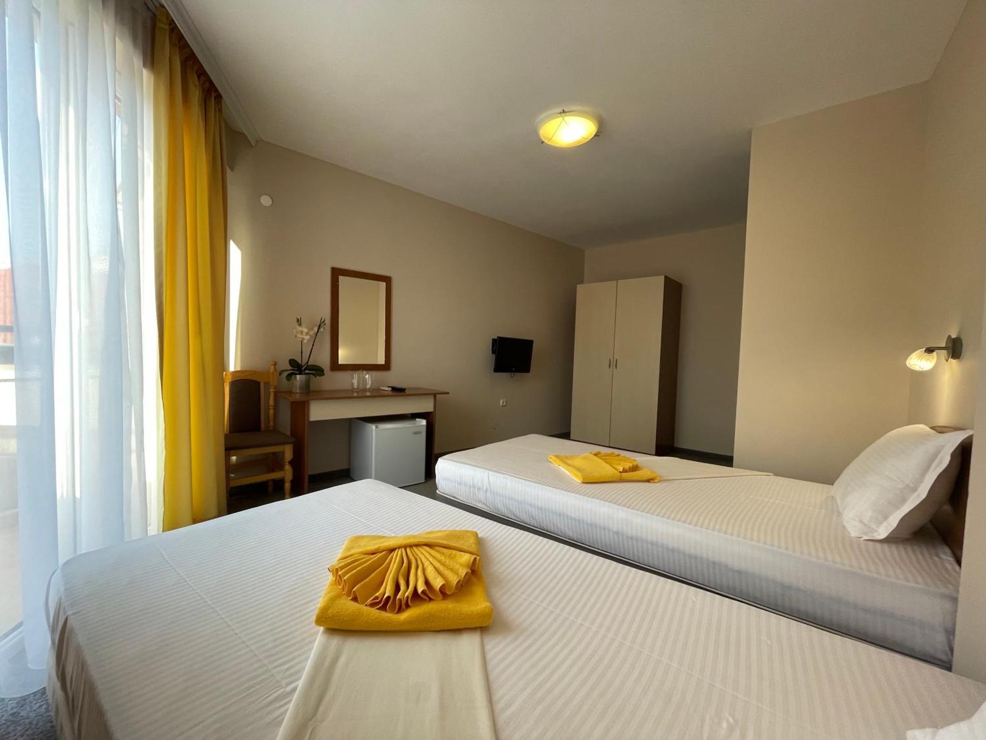 Alatoni Beach Hotel Sosopol Exterior foto